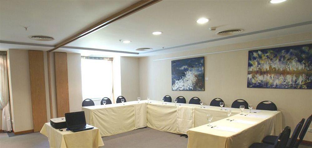 Hotel Aeroparque Inn & Suites Buenos Aires Exteriér fotografie