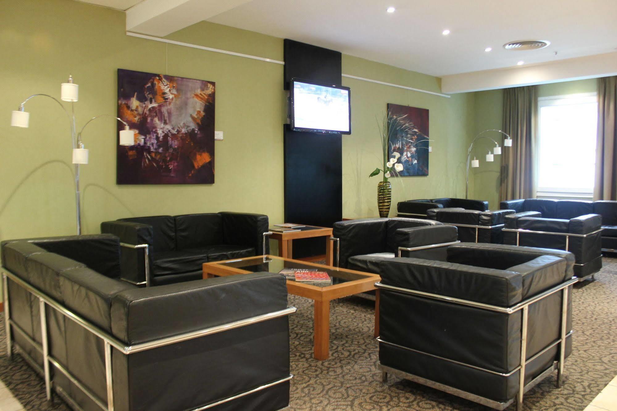 Hotel Aeroparque Inn & Suites Buenos Aires Exteriér fotografie