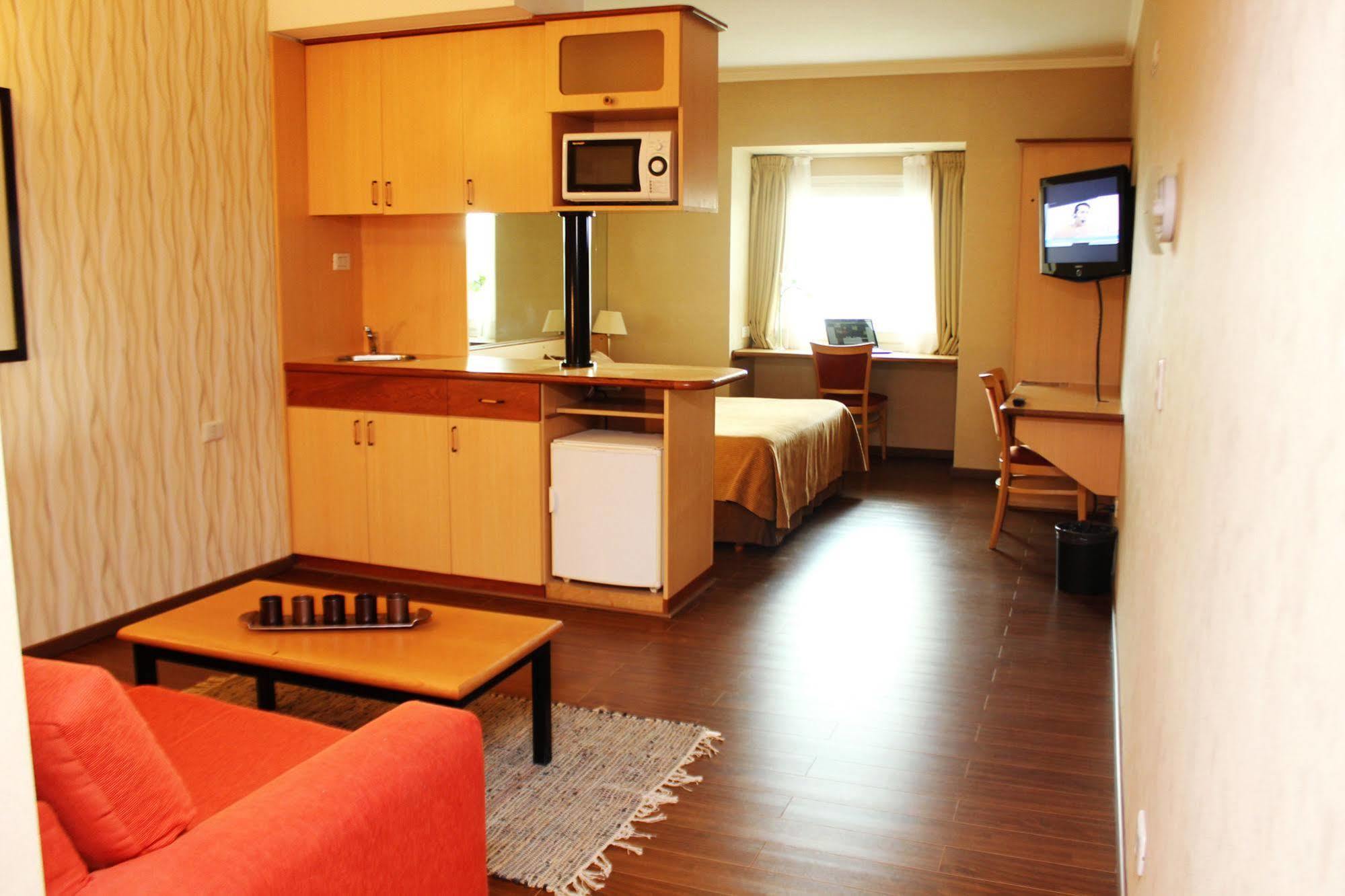 Hotel Aeroparque Inn & Suites Buenos Aires Exteriér fotografie